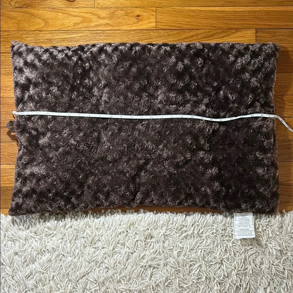 BOGO Brown Faux Fur Crate Mat